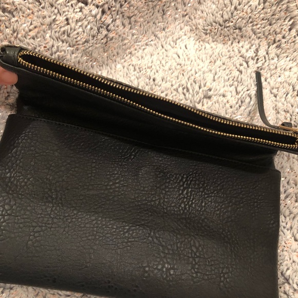 Black/Snake Printed Clutch - Picture 5 of 7